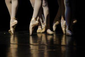 Dr. Phillips Center for the Performing Arts - Ballerinas dancing en pointe