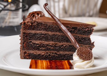 Everglades Magical Dining Chocolate Moose Cake 2026