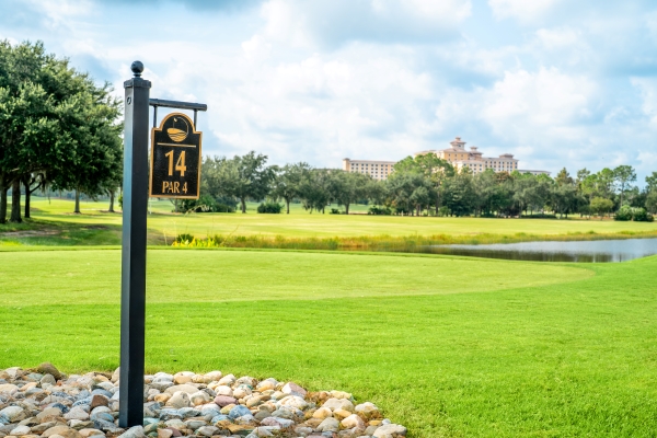 A Golfer's Guide to Shingle Creek Golf Club: Course Highlights and Tips 3 A view of hole number 14 at Shingle Creek Golf Club located next to Rosen Shingle Creek in Orlando.
