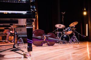 Jazz in Orlando - stage with popular jazz instruments